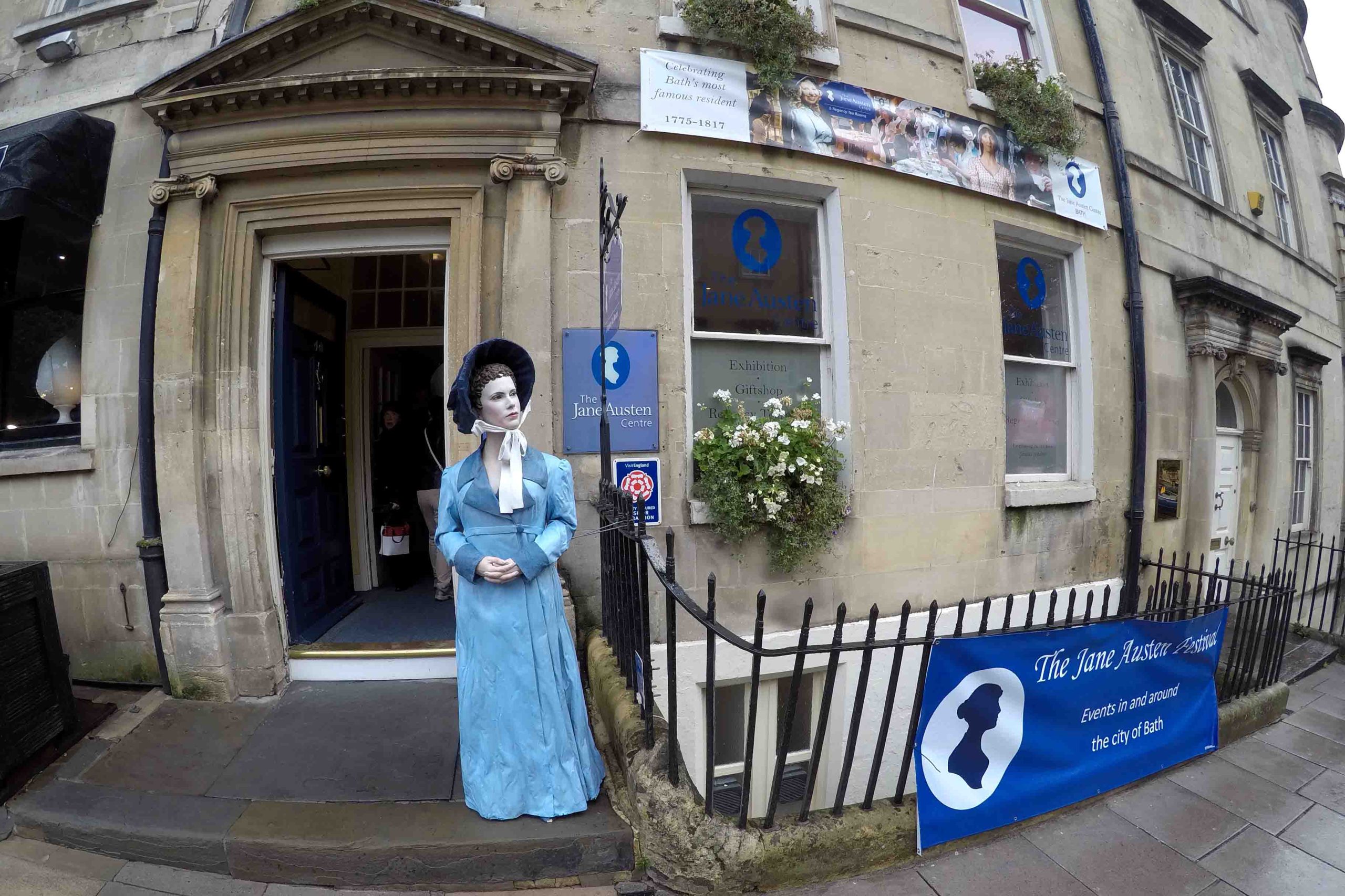 Roteiro Reino Unido: 1 dia em Bath para quem é fã de Jane Austen (e as Termas Romanas da cidade)