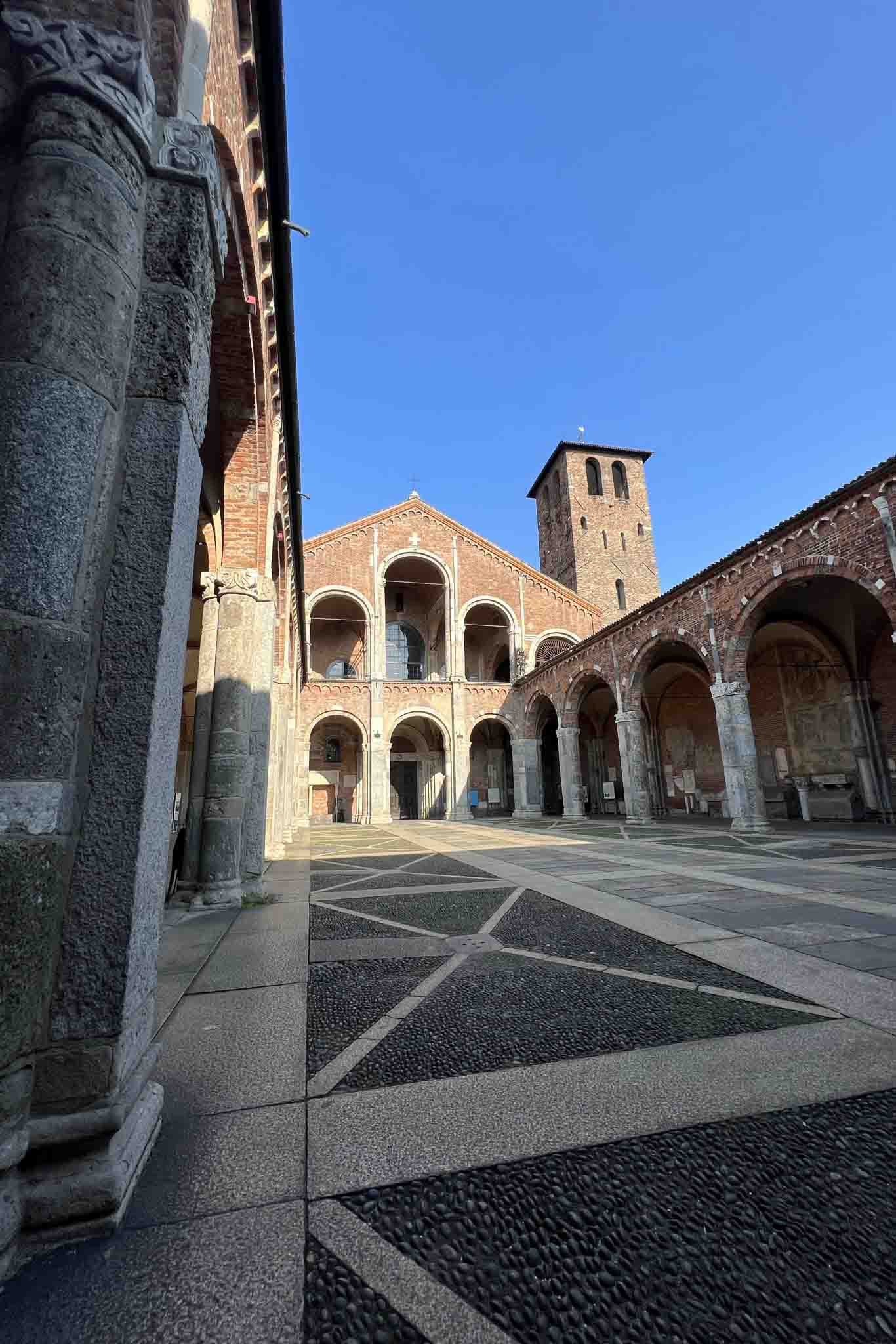 Roteiro de Igrejas: o que fazer em Milão em uma segunda-feira?