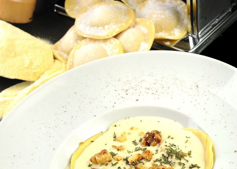 Voyajando Gastronomia: a origem e a receita do ravióli com abóbora e molho de queijo