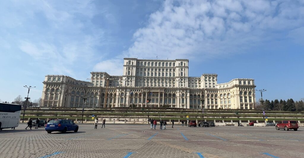 Palácio do Parlamento em Bucareste na Romênia