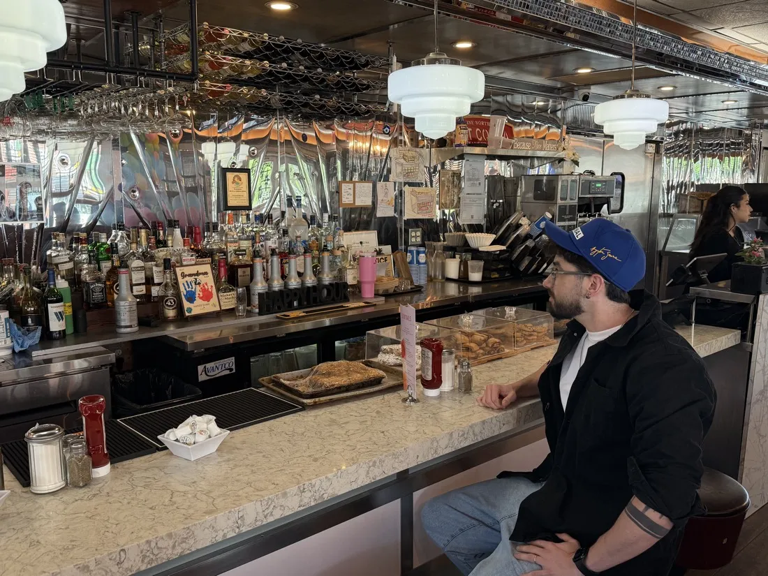 Bel Aire Diner: a deli de Nova York que virou cenário do Demolidor (e a gente foi lá!)