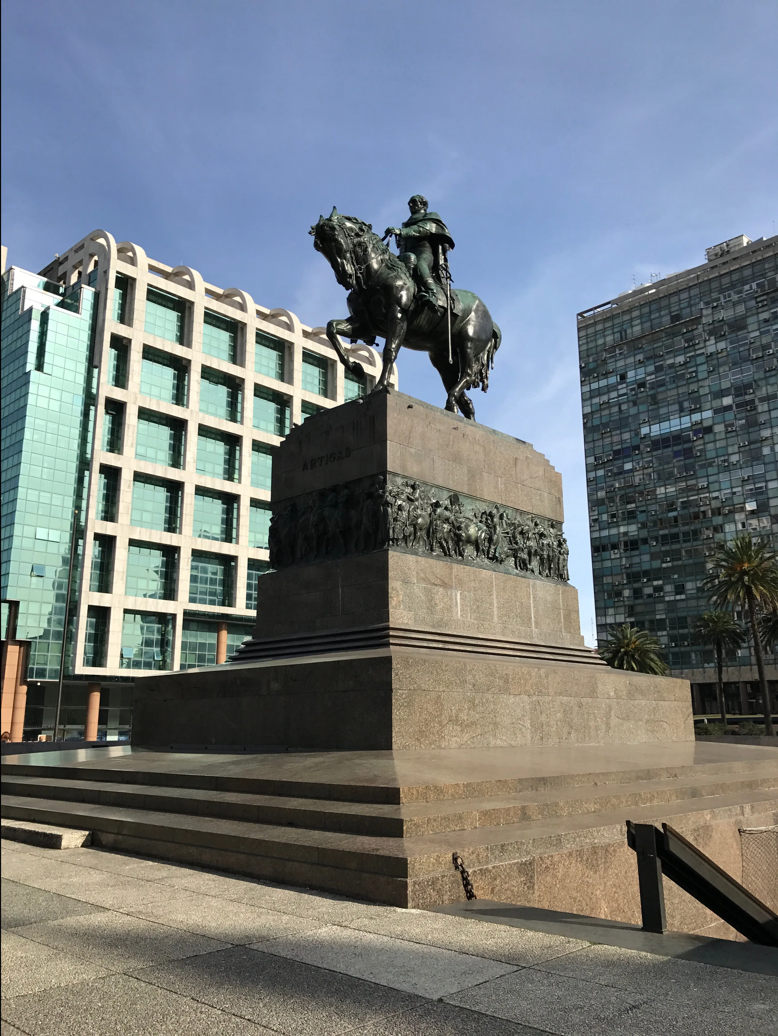 plaza-independencia.jpg